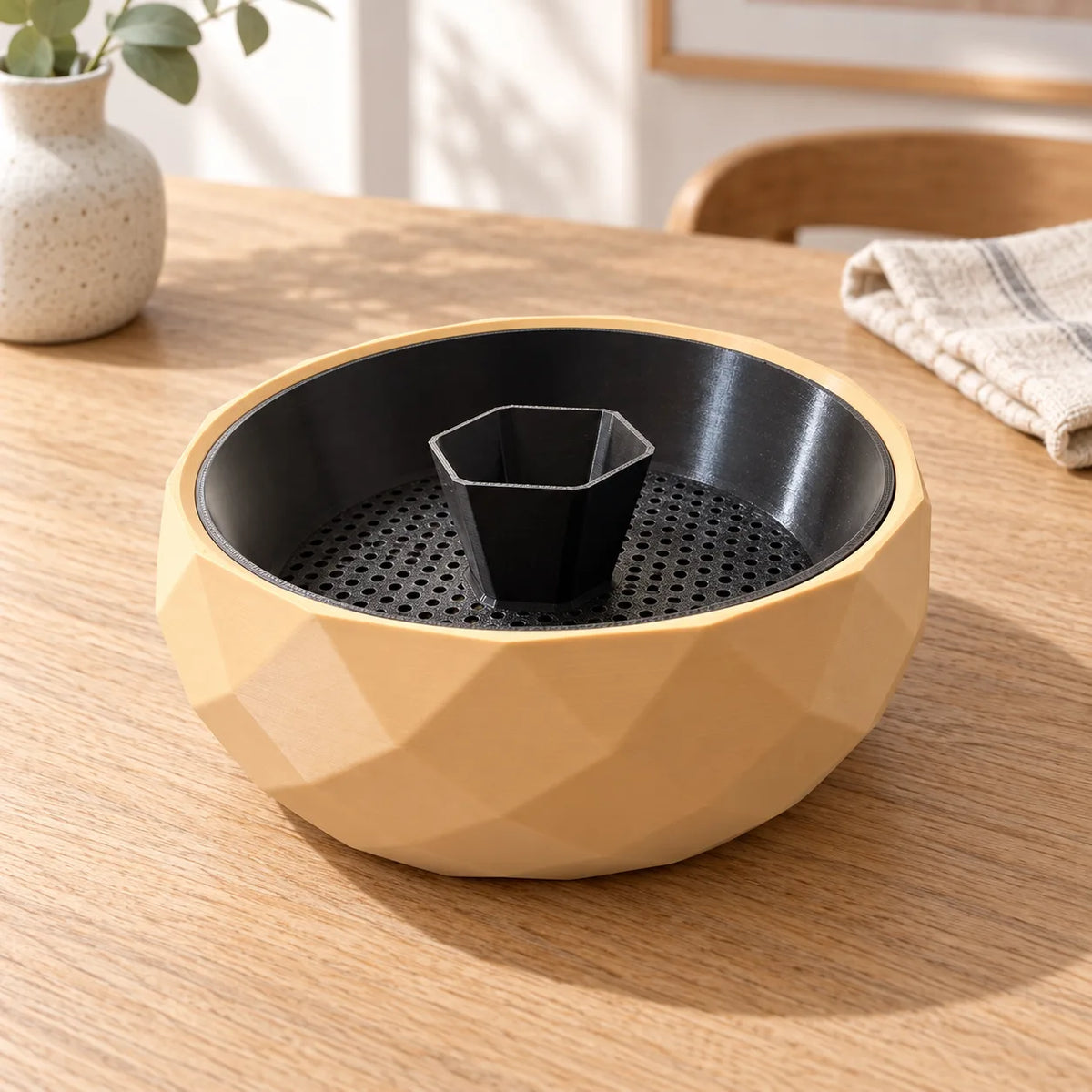 Faceted nut bowl with shell well