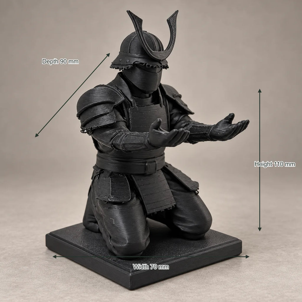 Samurai pen holder
